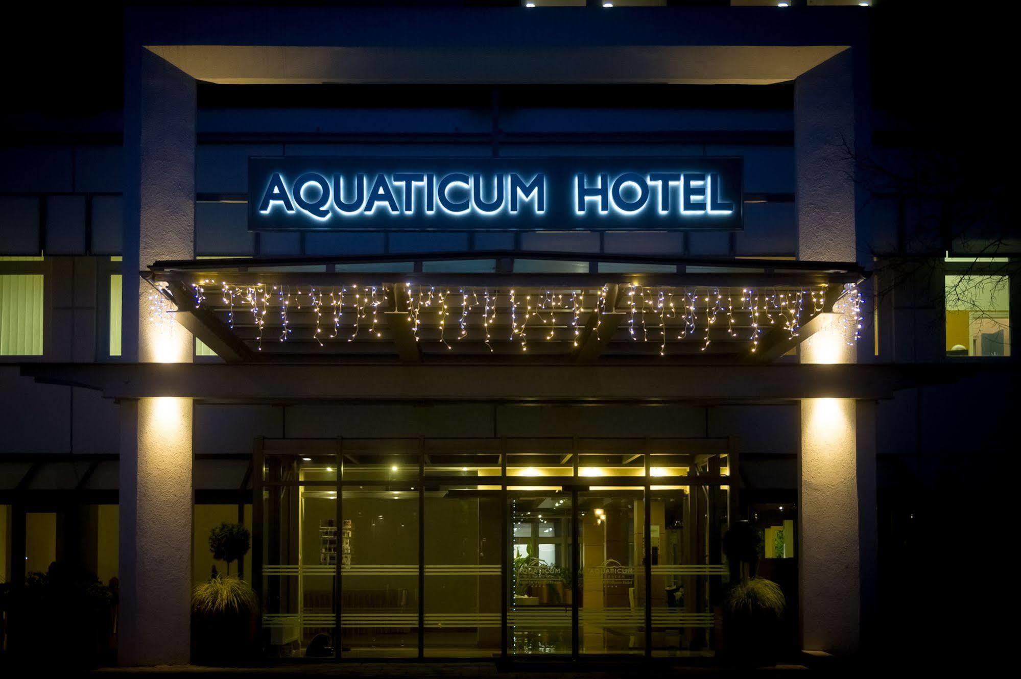 Aquaticum Debrecen Termal & Wellness Hotel Exterior photo